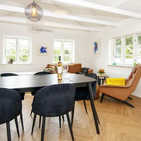 Xliii Holiday home *