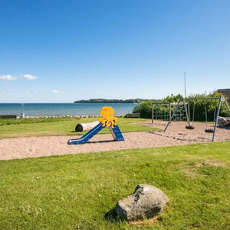 Seaside Bliss In Hejlsminde - By Traum *